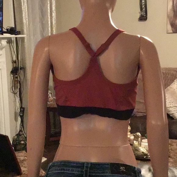 Nike - Picture 3 of 4